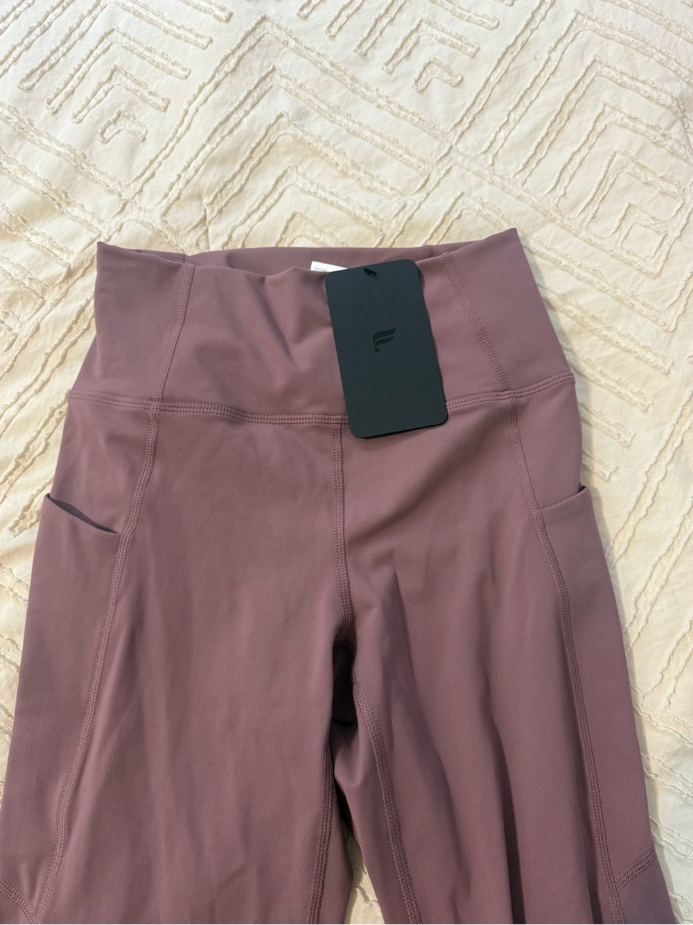Fabletics High Waist Mauve Leggings NWT - Picture 2 of 2
